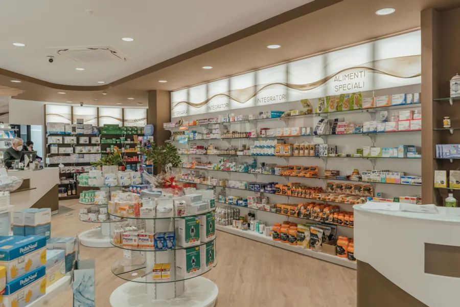 Reparto alimenti speciali della Farmacia Farina a Latina